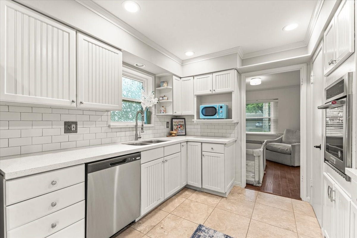 New Kitchen Appliances/Quartz Counters