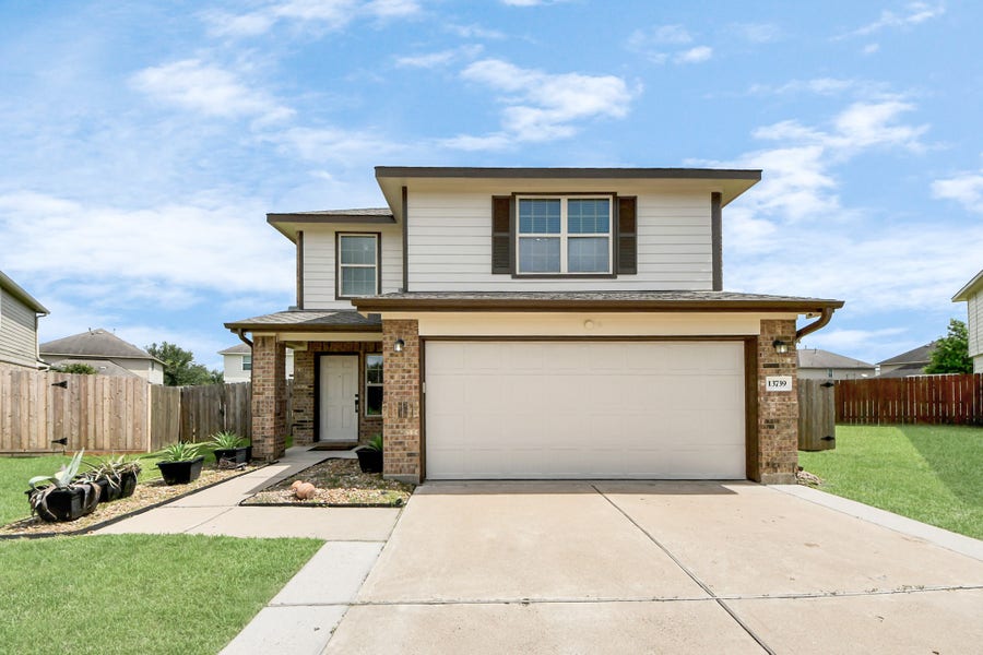 Property photo for 13739 Corken Way Court, Houston, TX