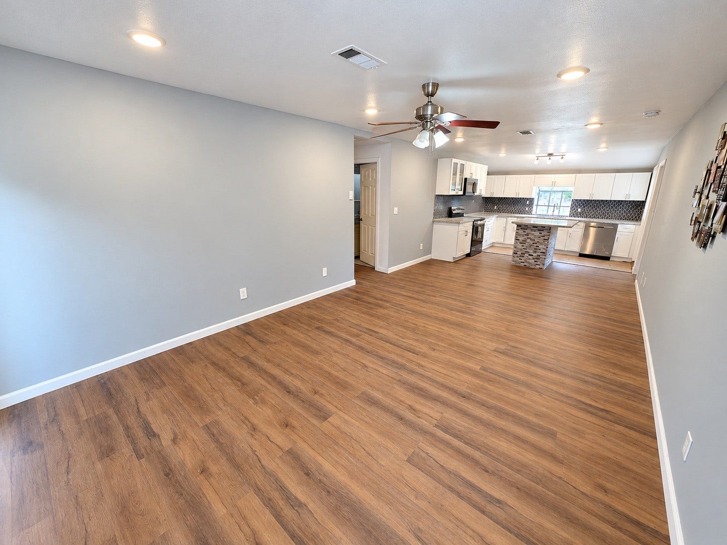 11306 Sandhurst Drive, Houston, TX 77048 11306 Sandhurst Drive, Houston, TX 77048