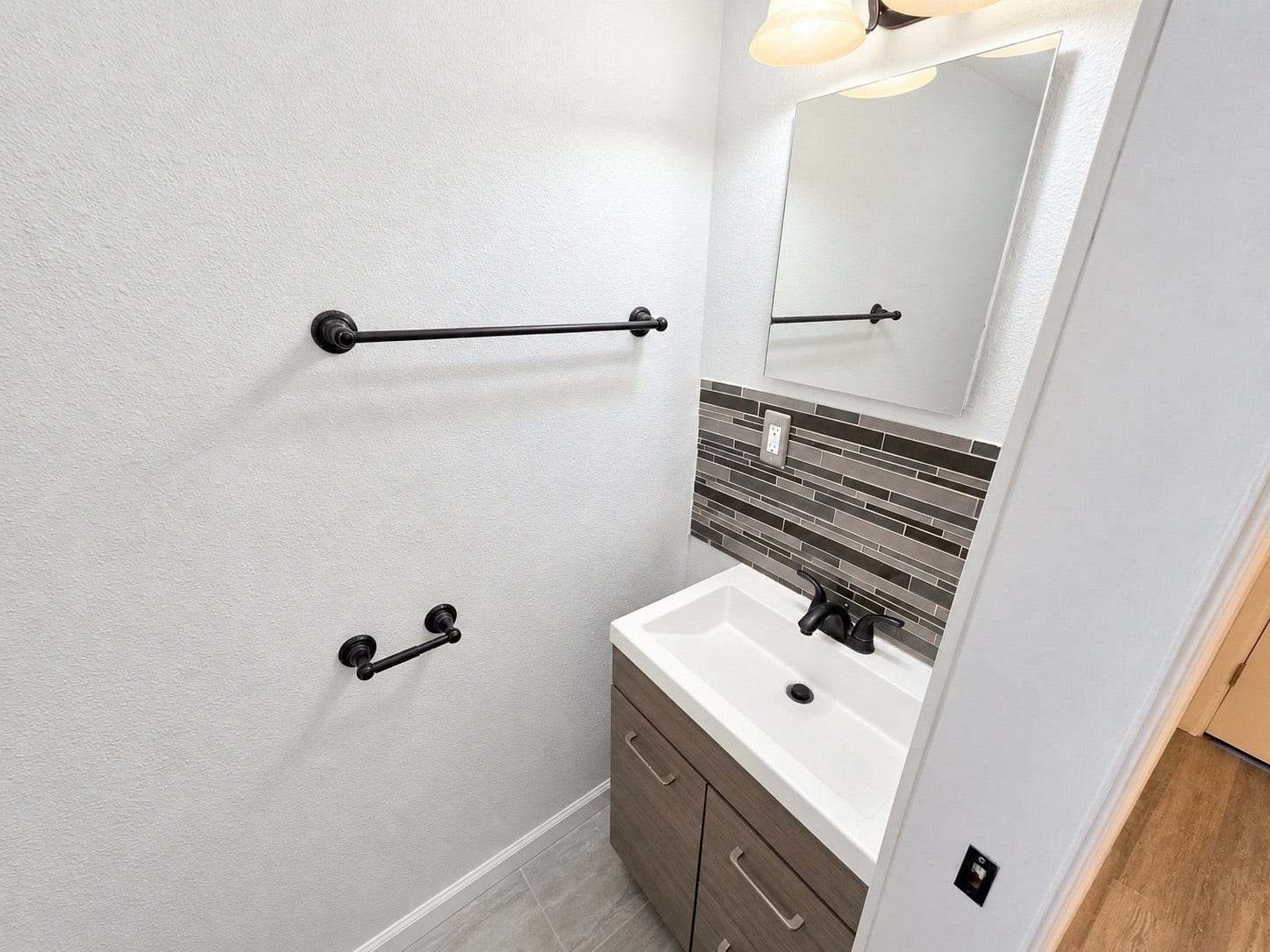 11306 Sandhurst Drive, Houston, TX 77048 11306 Sandhurst Drive, Houston, TX 77048