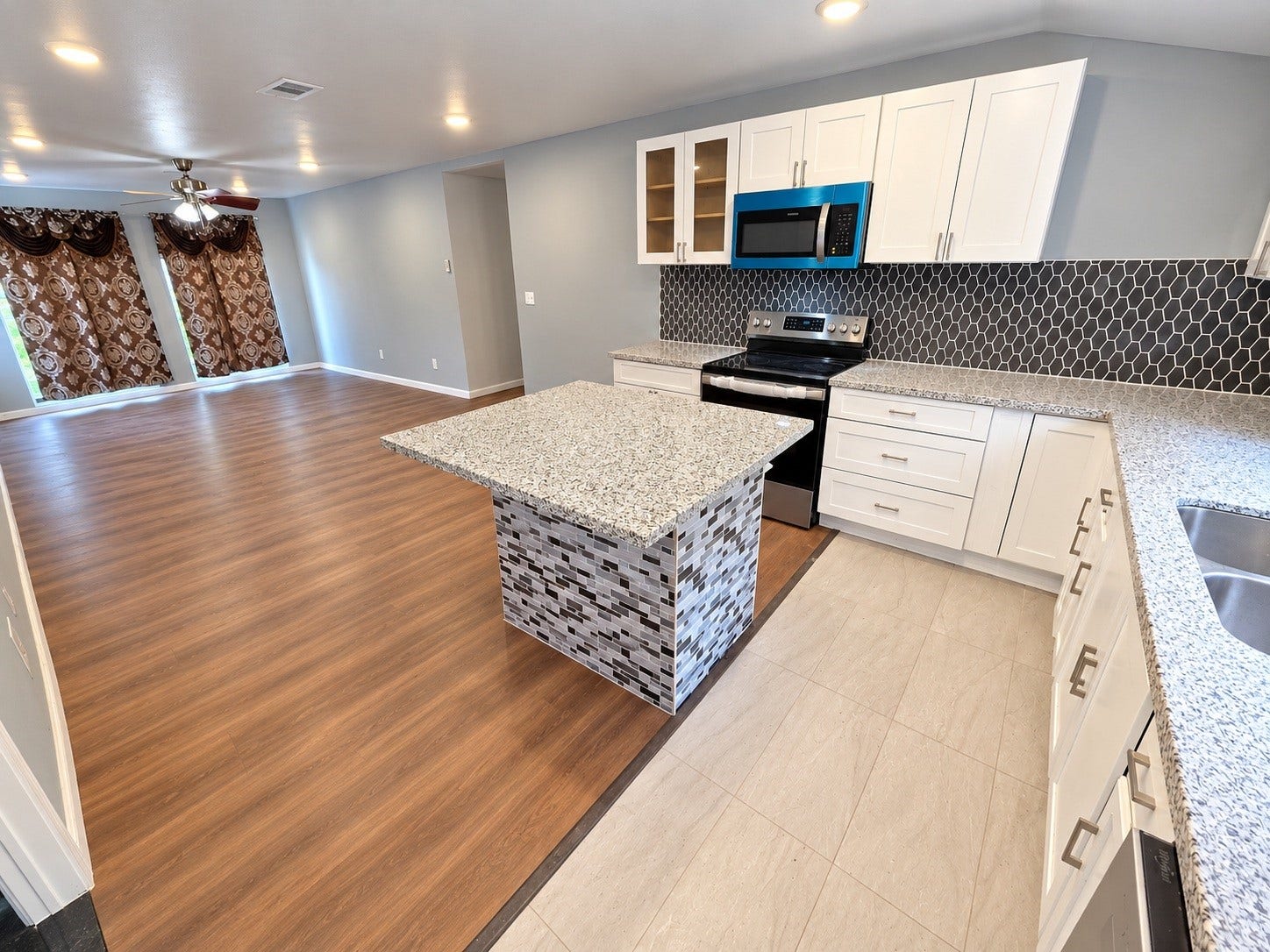 11306 Sandhurst Drive, Houston, TX 77048 11306 Sandhurst Drive, Houston, TX 77048