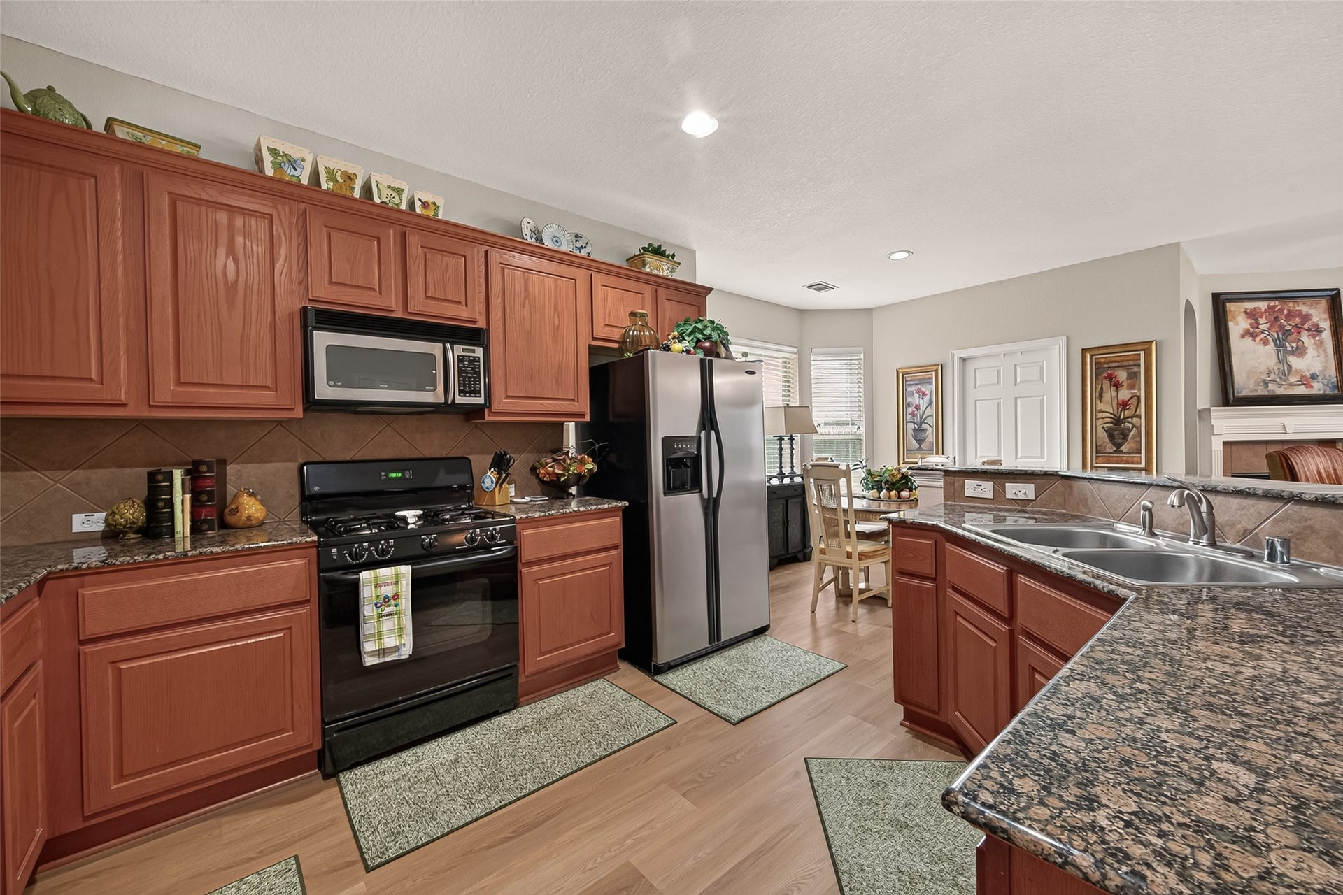 4719 Opal Brook Court, Fresno, TX 77545 4719 Opal Brook Court, Fresno, TX 77545