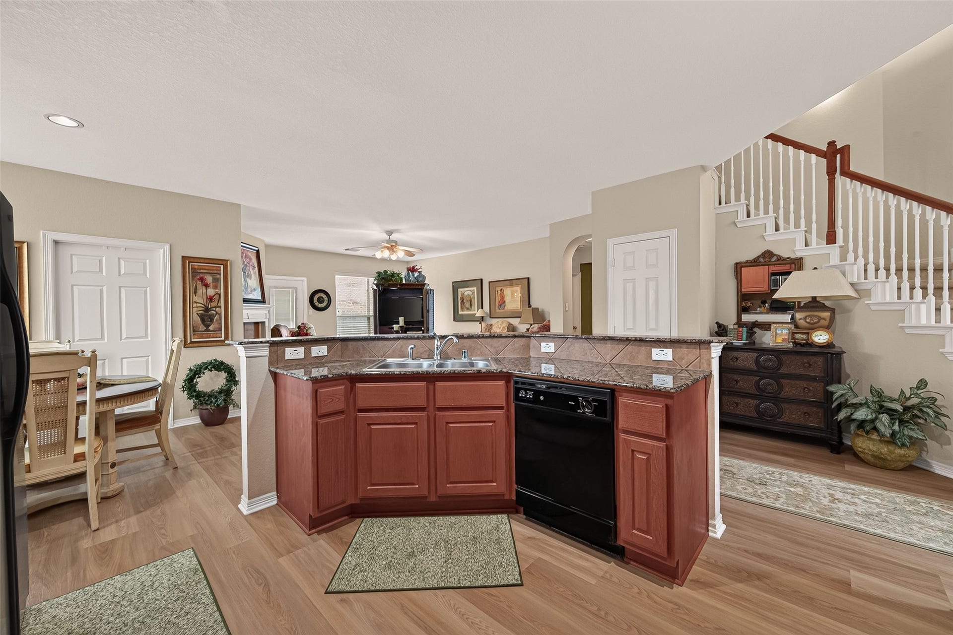4719 Opal Brook Court, Fresno, TX 77545 4719 Opal Brook Court, Fresno, TX 77545