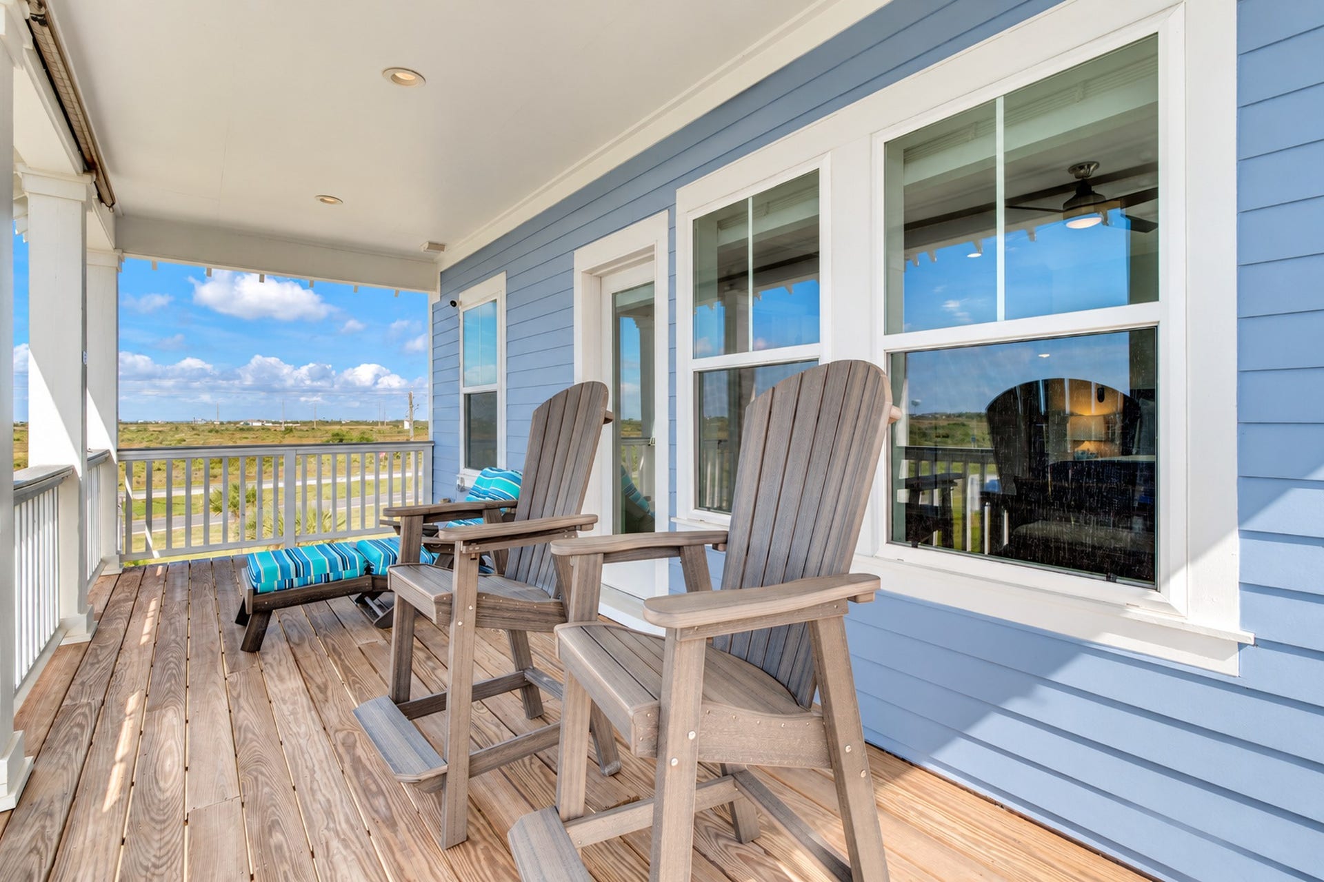 3802 Abalone Road, Galveston, TX 77554 Private deck off the primary bedroom, perfect for enjoying the coastal breeze and beach views