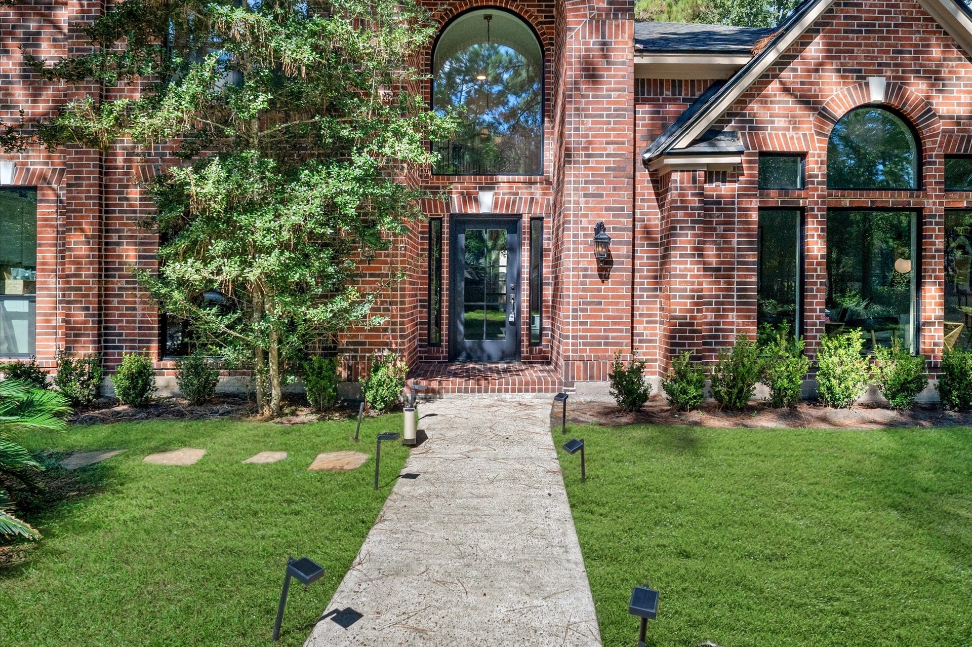 15 Underwood Place, The Woodlands, TX 77381 15 Underwood Place, The Woodlands, TX 77381