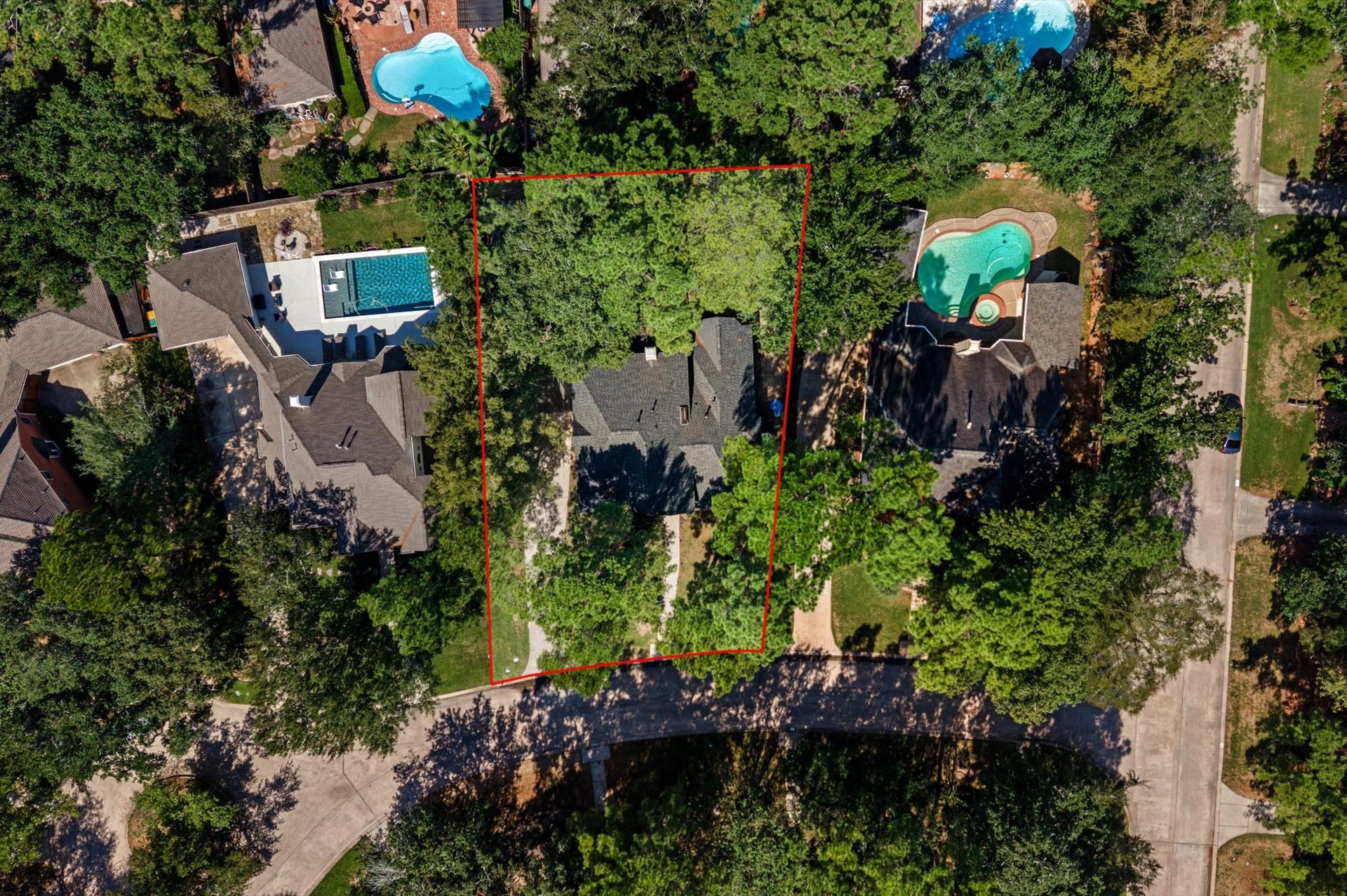15 Underwood Place, The Woodlands, TX 77381 15 Underwood Place, The Woodlands, TX 77381