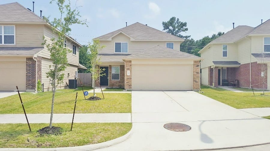 Property photo for 729 South Ella Creek, Lane, Houston, TX