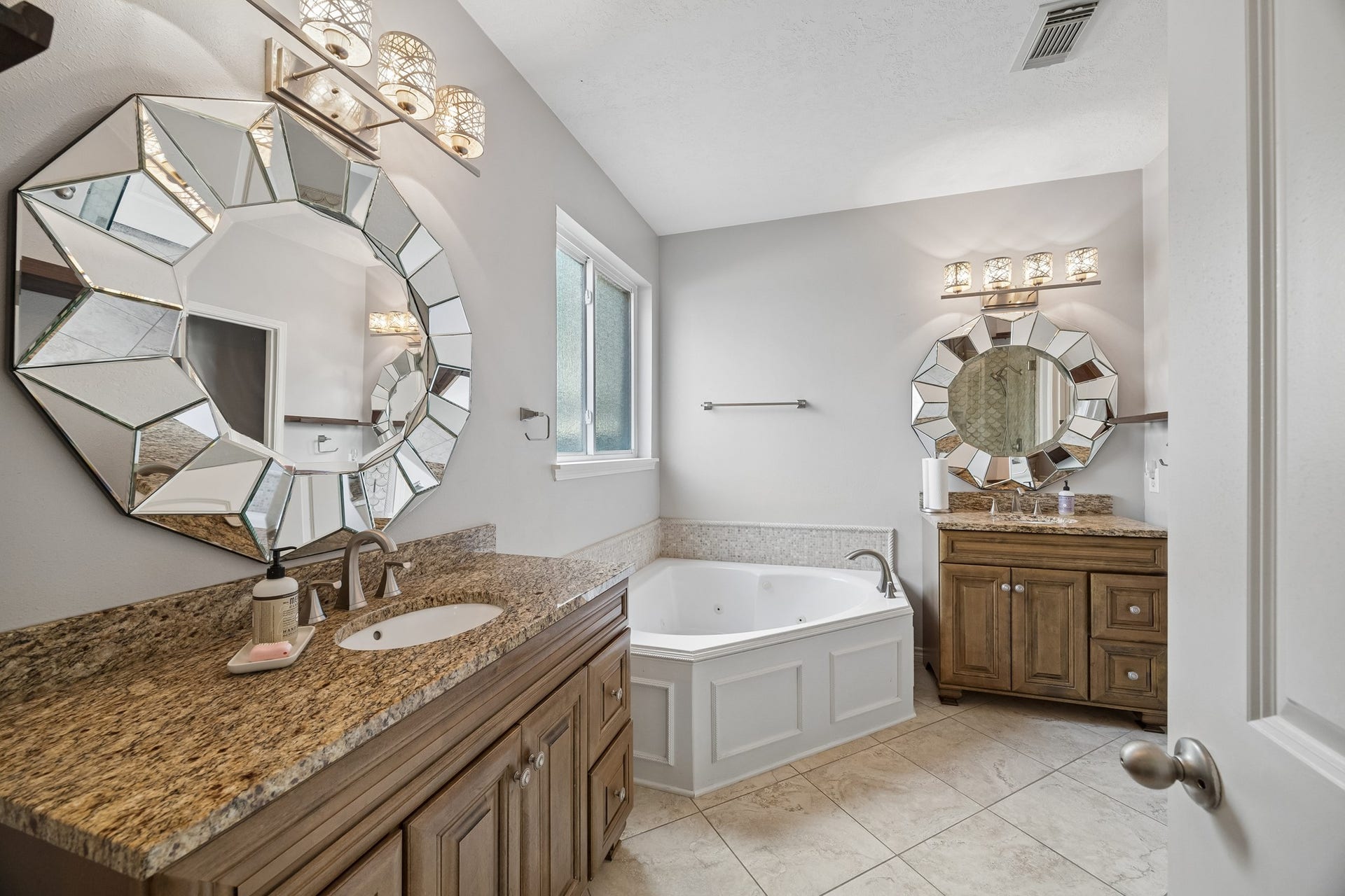 14419 Baron Creek Lane, Houston, TX 77044 14419 Baron Creek Lane, Houston, TX 77044