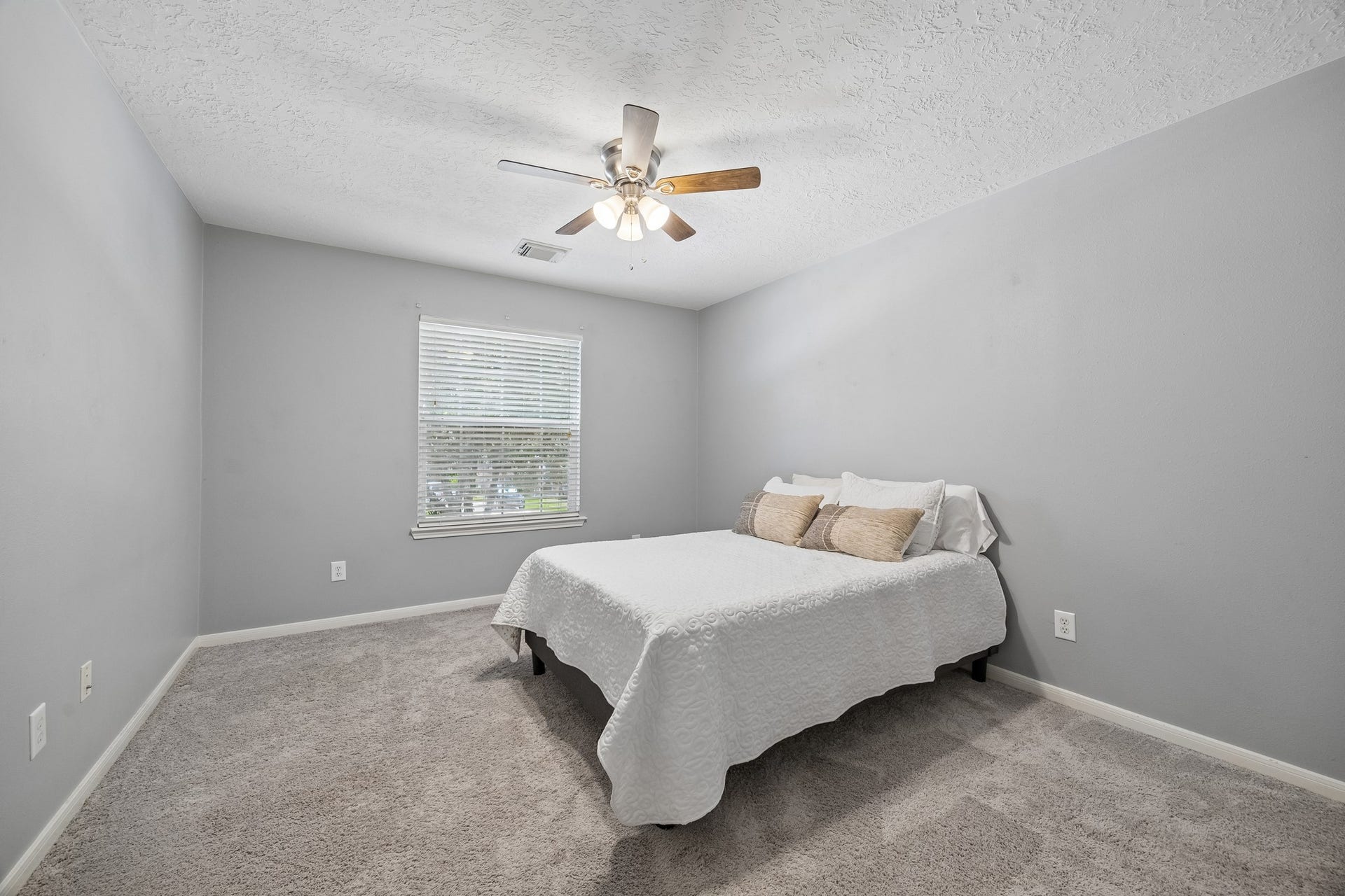 14419 Baron Creek Lane, Houston, TX 77044 14419 Baron Creek Lane, Houston, TX 77044
