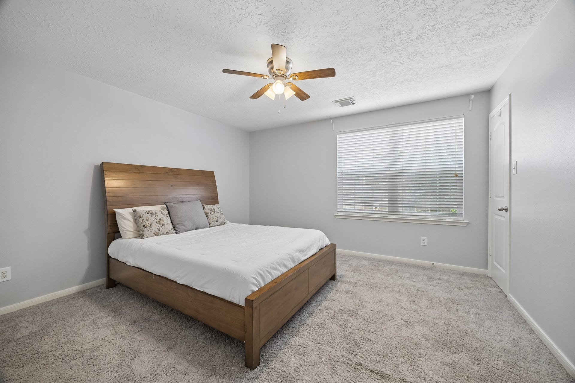 14419 Baron Creek Lane, Houston, TX 77044 14419 Baron Creek Lane, Houston, TX 77044