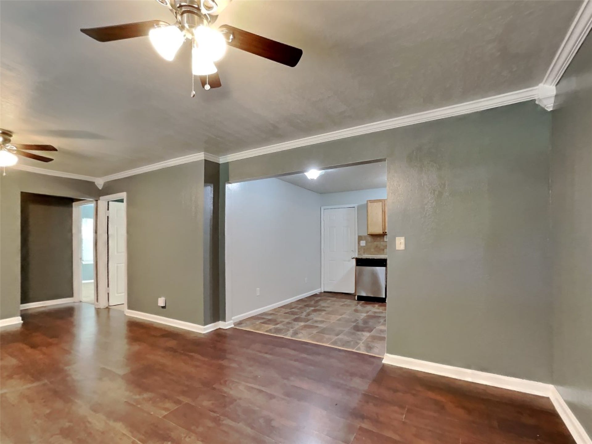 305 Sherbrooke Court, Pasadena, TX 77503