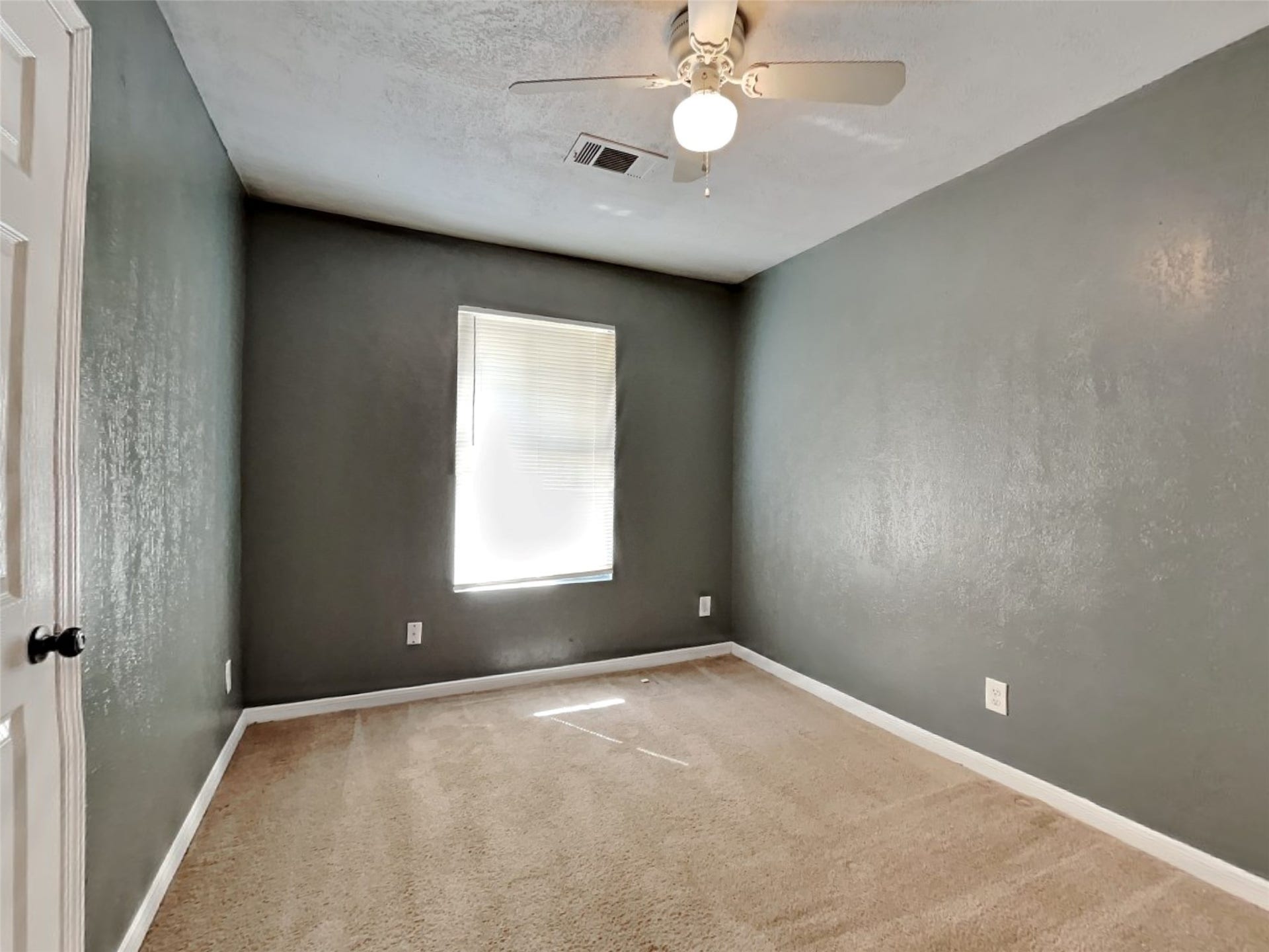 305 Sherbrooke Court, Pasadena, TX 77503