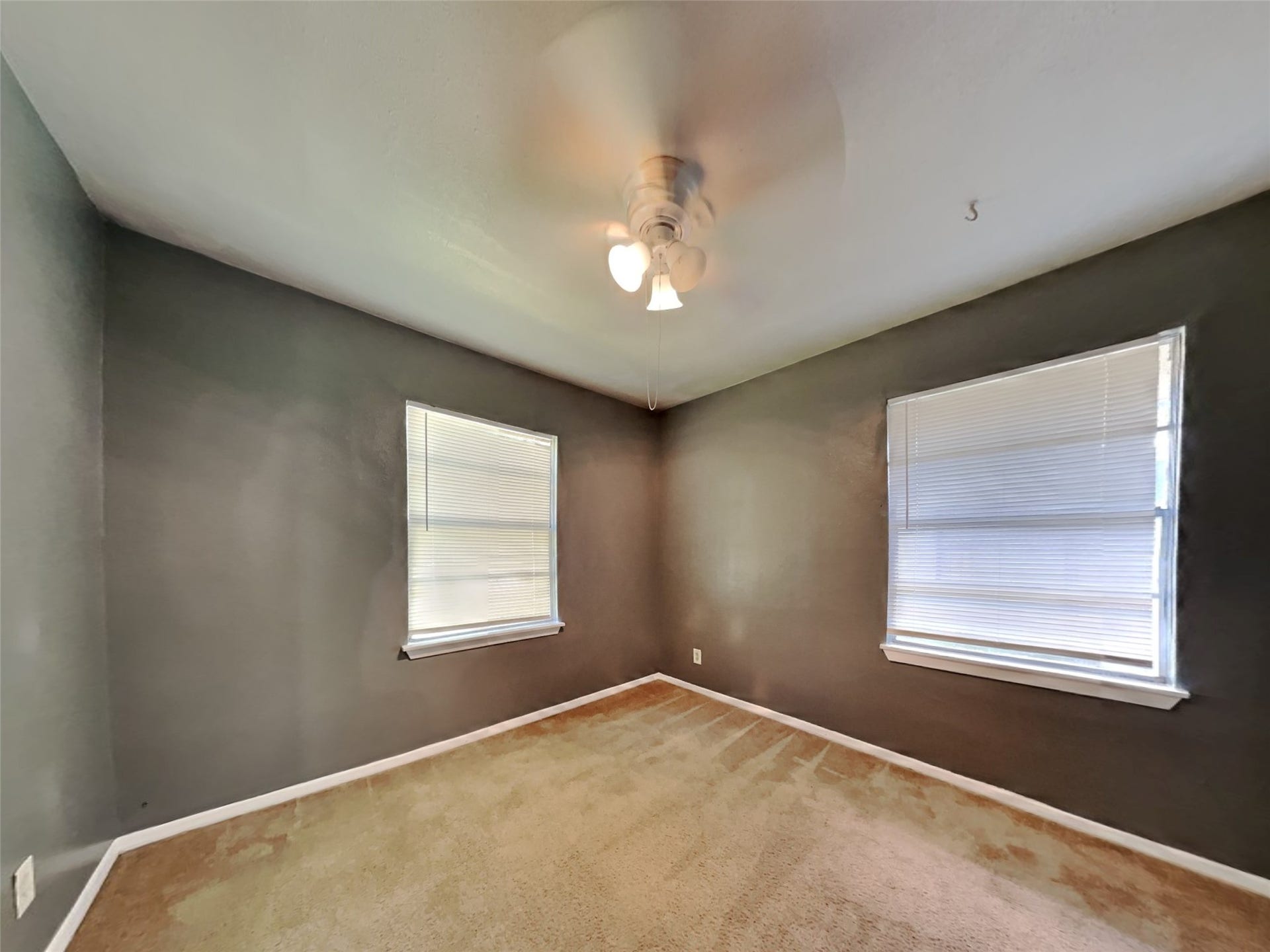 305 Sherbrooke Court, Pasadena, TX 77503