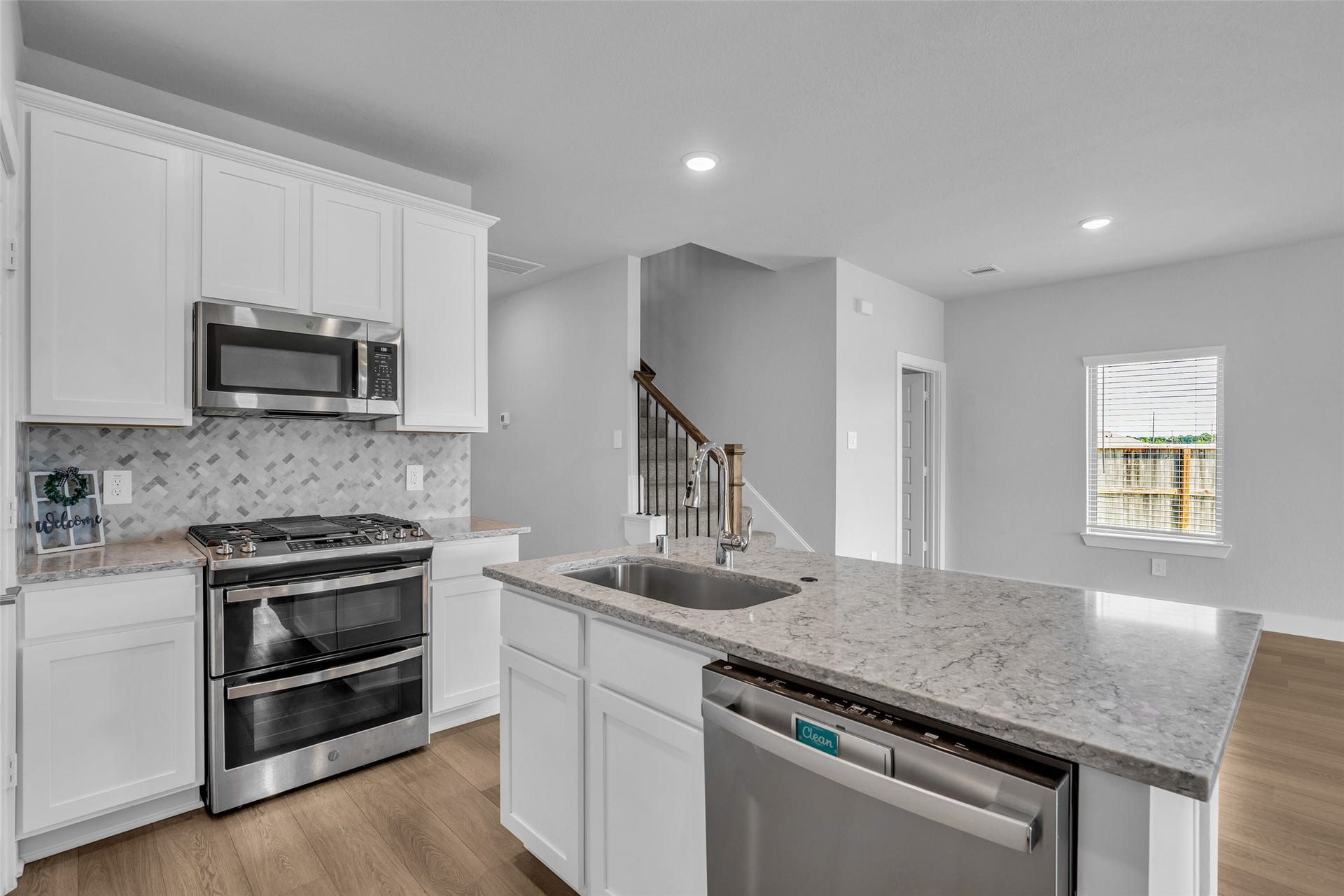 207 Alder Laurels Cove, Magnolia, TX 77354 207 Alder Laurels Cove, Magnolia, TX 77354