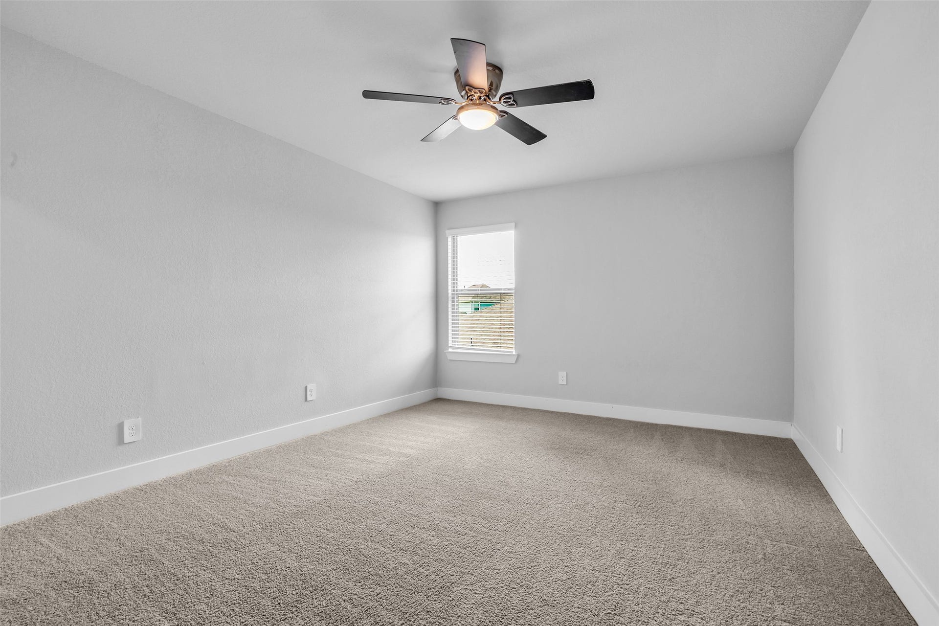 207 Alder Laurels Cove, Magnolia, TX 77354 Secondary bedroom #3