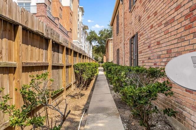 2255 Braeswood Park Drive, #257, Houston, TX 77030