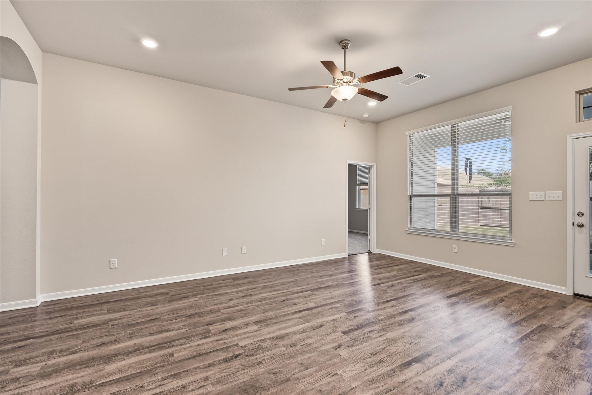 114 Abner Lane, Montgomery, TX 77356 114 Abner Lane, Montgomery, TX 77356