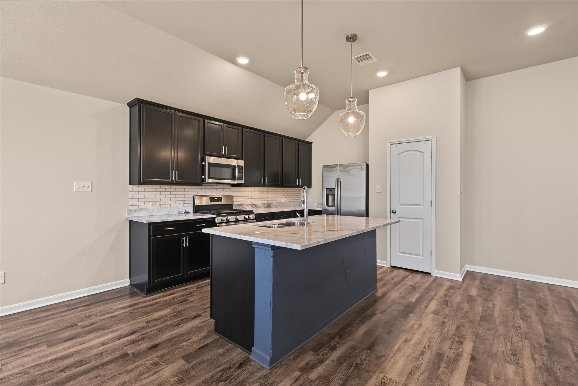 114 Abner Lane, Montgomery, TX 77356 114 Abner Lane, Montgomery, TX 77356