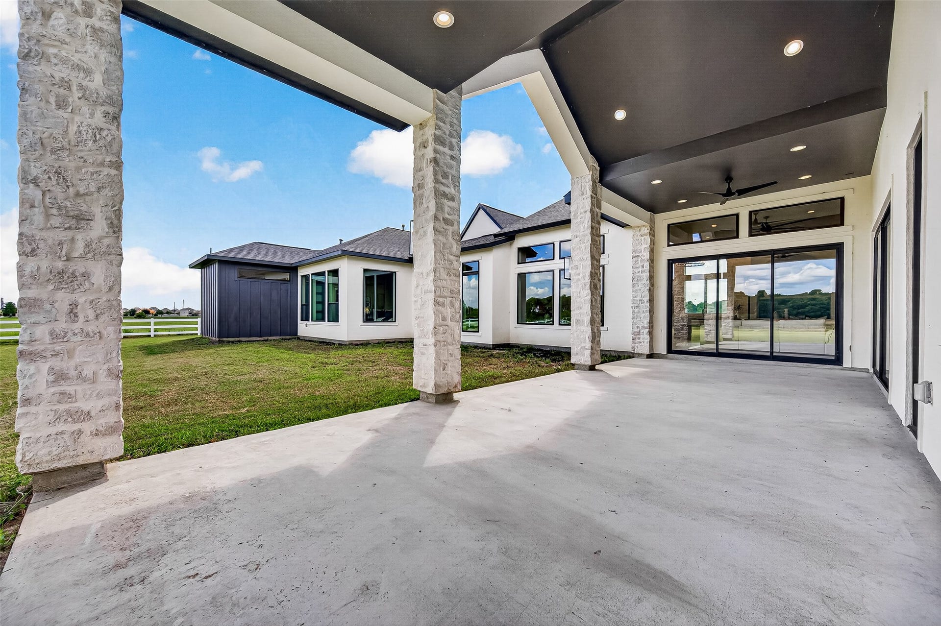 20218 Tealpointe Ridge Lane, Tomball, TX 77377 20218 Tealpointe Ridge Lane, Tomball, TX 77377