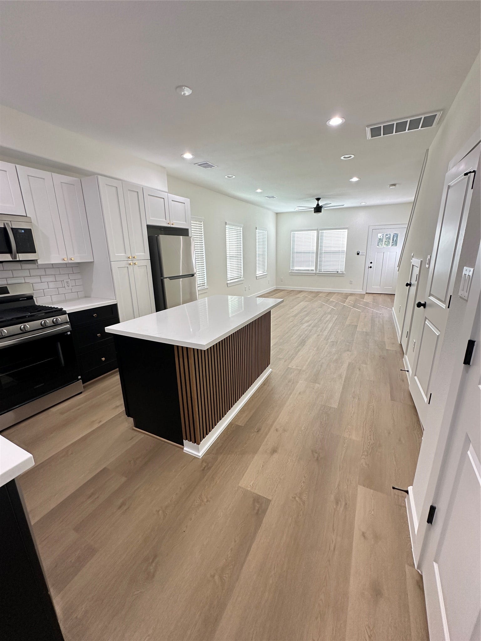 8408 Darien Street, #B, Houston, TX 77028 8408 Darien Street, #B, Houston, TX 77028