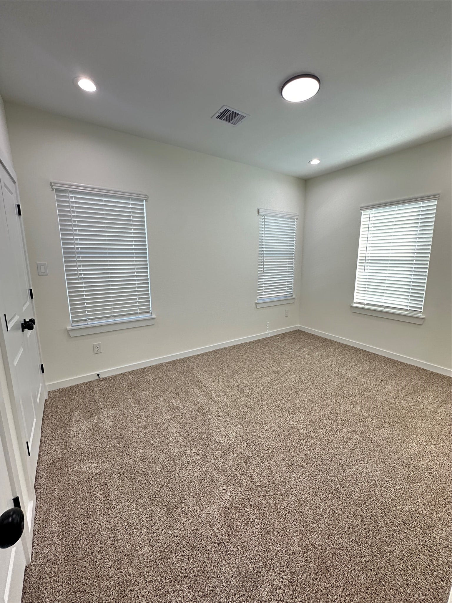 8408 Darien Street, #B, Houston, TX 77028 primary bedroom