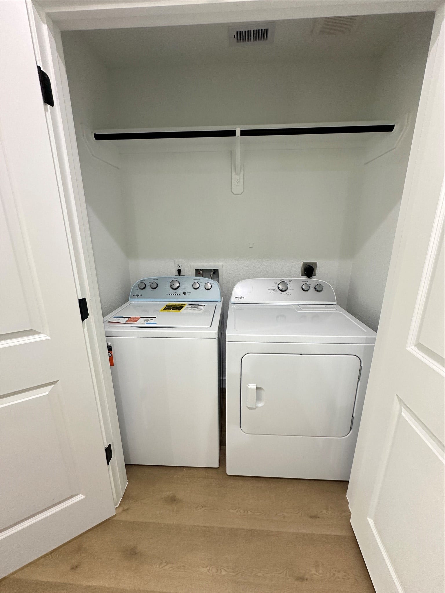 8408 Darien Street, #B, Houston, TX 77028 laundry room downstairs