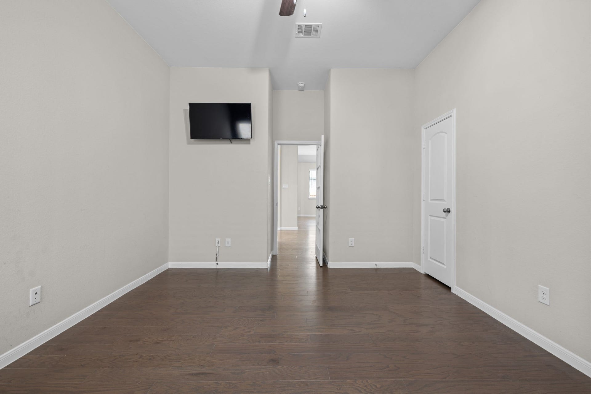 25615 Pinyon Hill Trail, Tomball, TX 77375 The view from the other end of the study towards the glass door