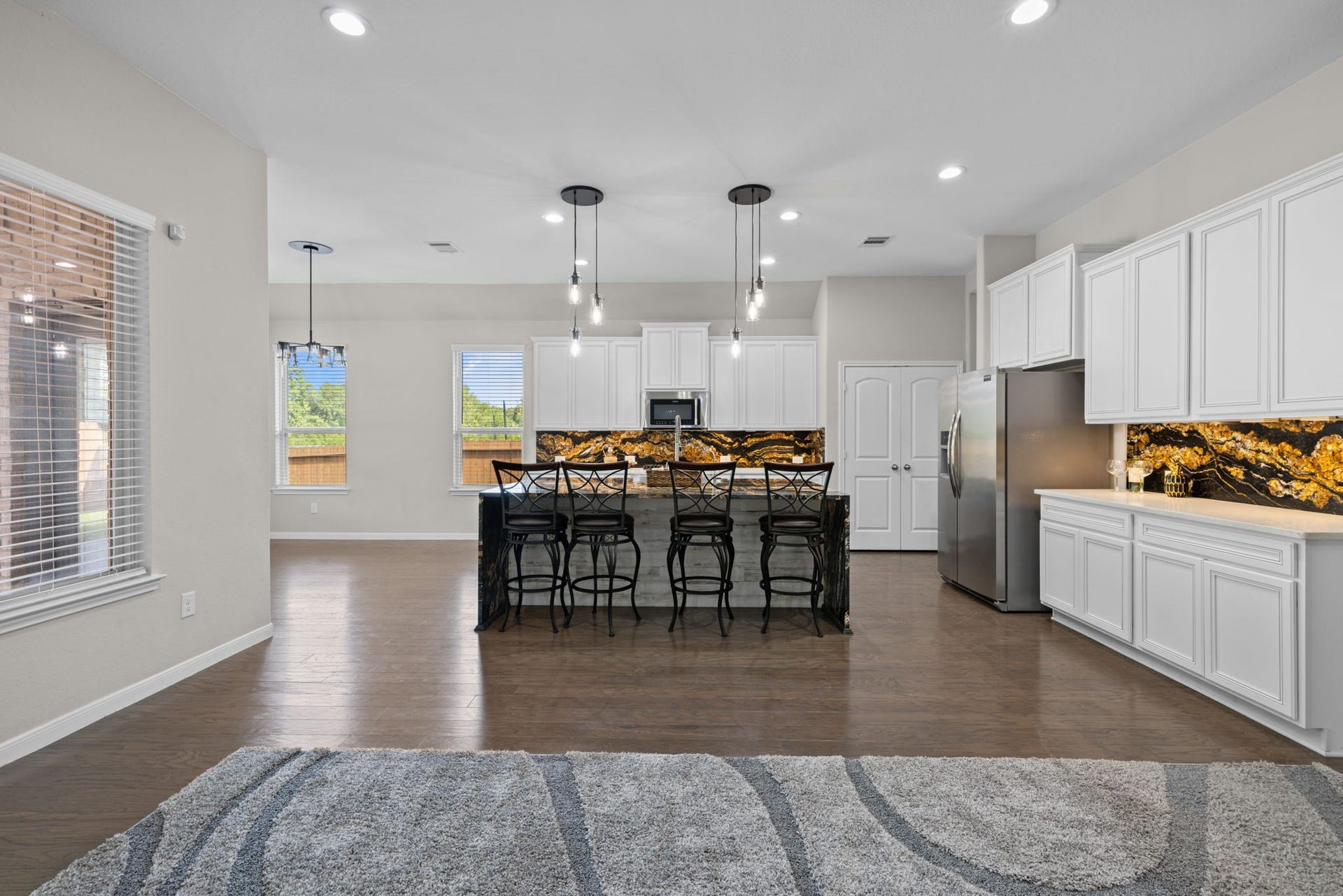 25615 Pinyon Hill Trail, Tomball, TX 77375 Lots of space to move around and arrange your furniture