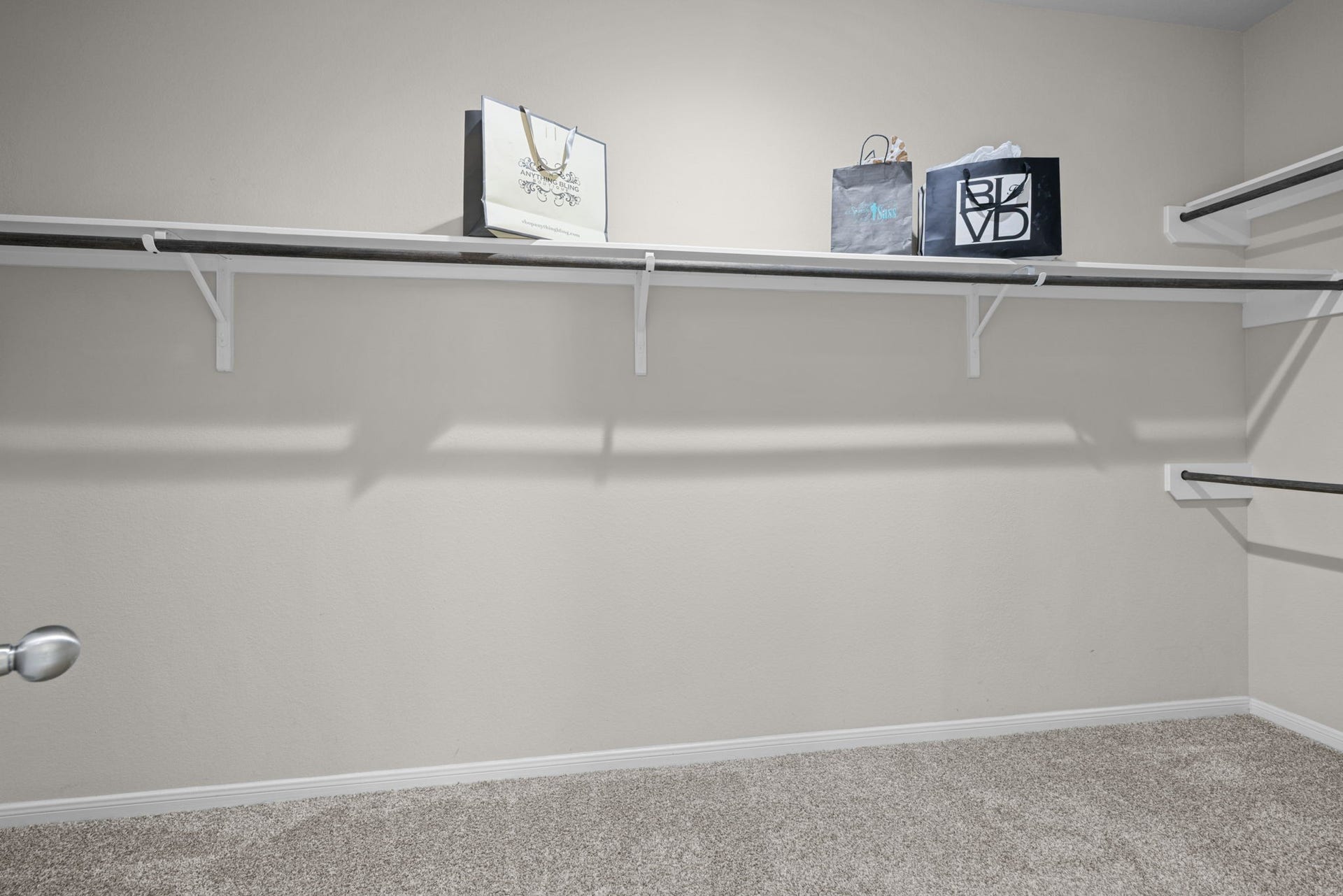 25615 Pinyon Hill Trail, Tomball, TX 77375 This large walk in closet offers plenty of space to hold all your items