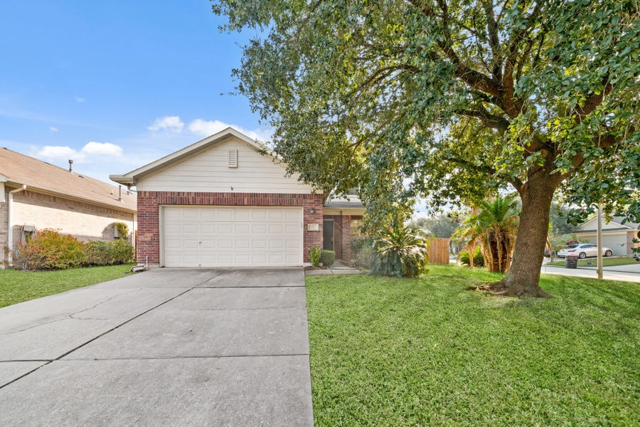 Property photo for 17802 Kerrybrook Lane, Humble, TX