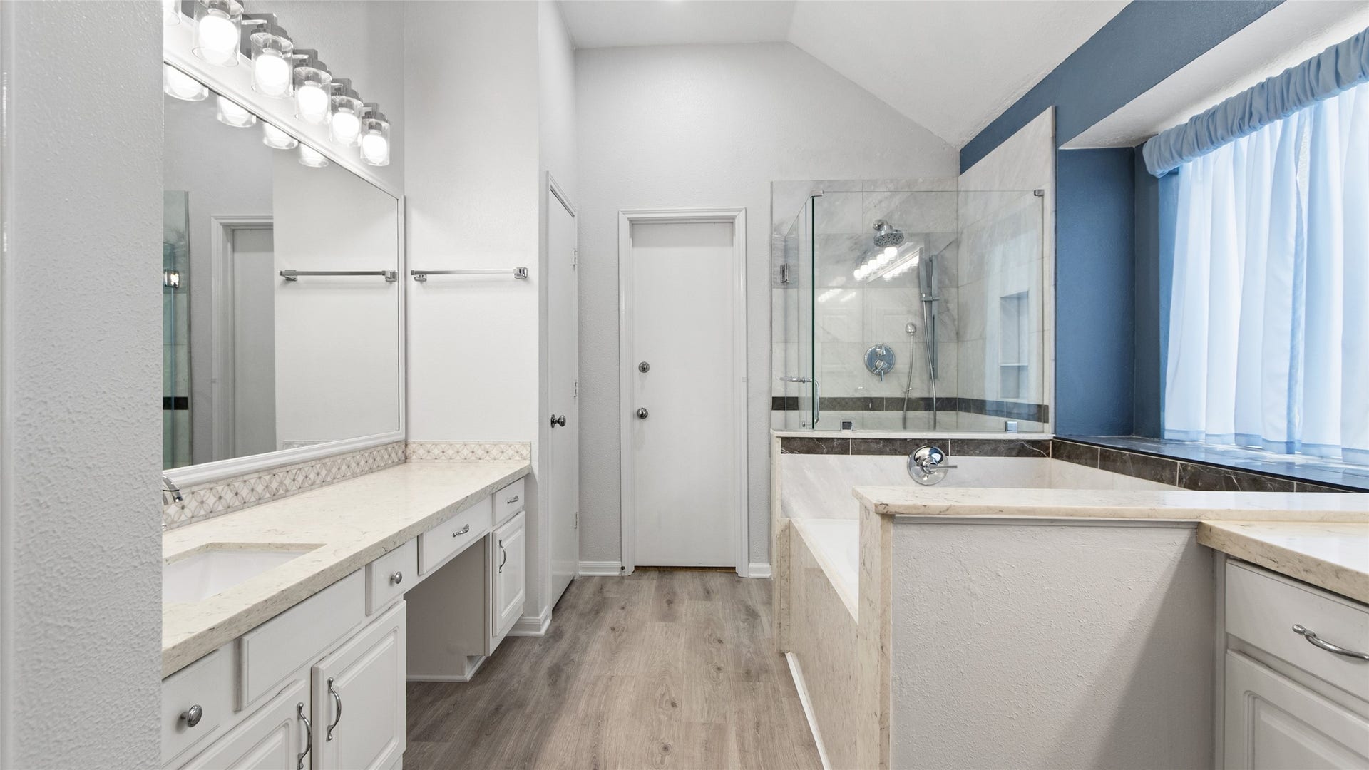 17010 Lighthouse View Drive, Friendswood, TX 77546 17010 Lighthouse View Drive, Friendswood, TX 77546