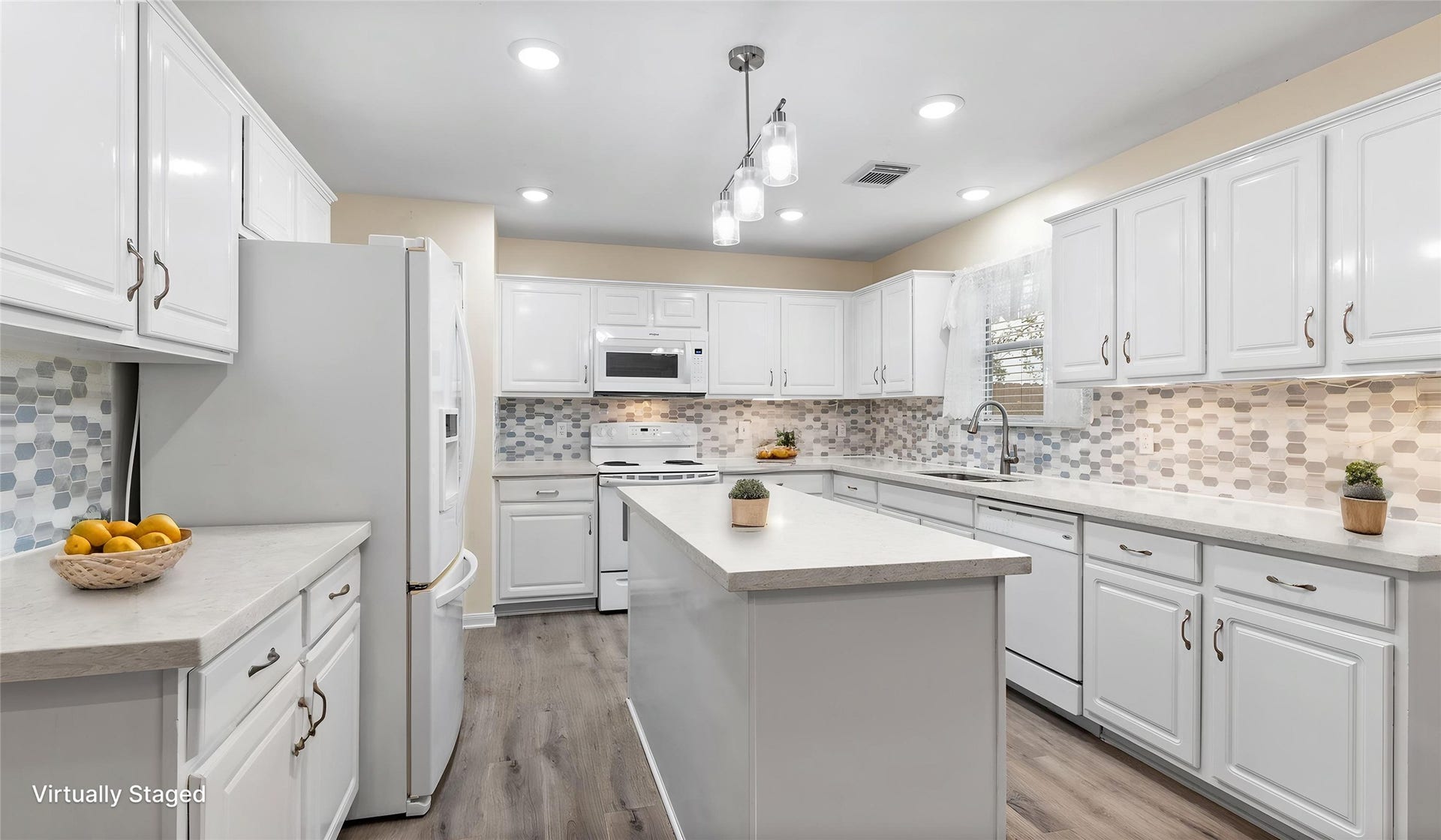 17010 Lighthouse View Drive, Friendswood, TX 77546 17010 Lighthouse View Drive, Friendswood, TX 77546