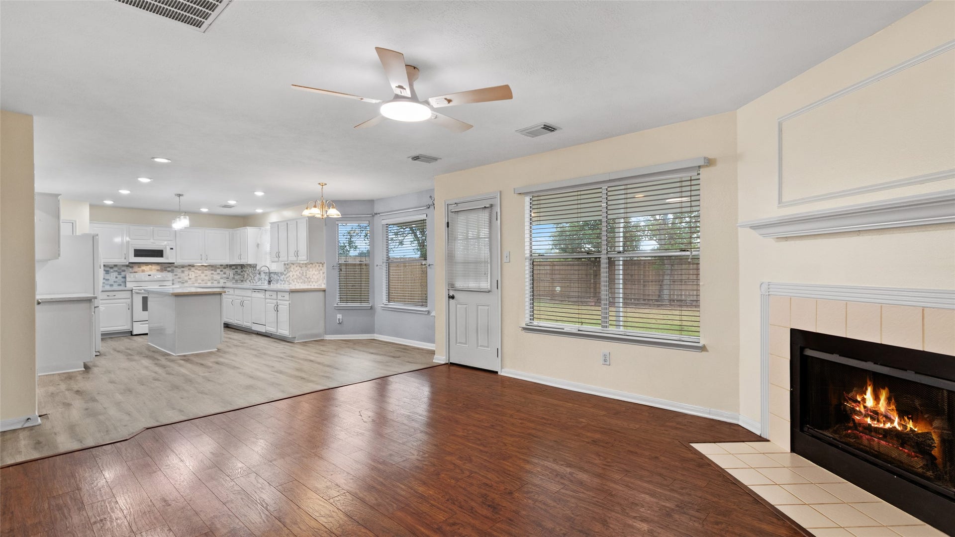 17010 Lighthouse View Drive, Friendswood, TX 77546 17010 Lighthouse View Drive, Friendswood, TX 77546