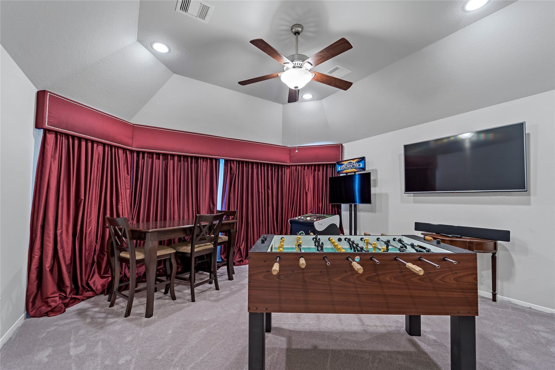 25014 Jennifer Heights Court, Spring, TX 77389 Upstairs game room