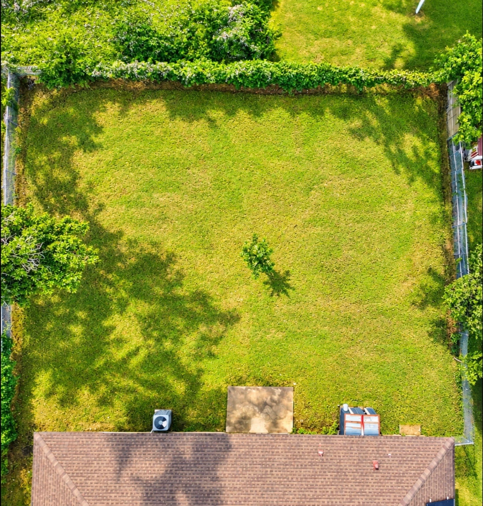 1169 E Kyle Road, Clute, TX 77531