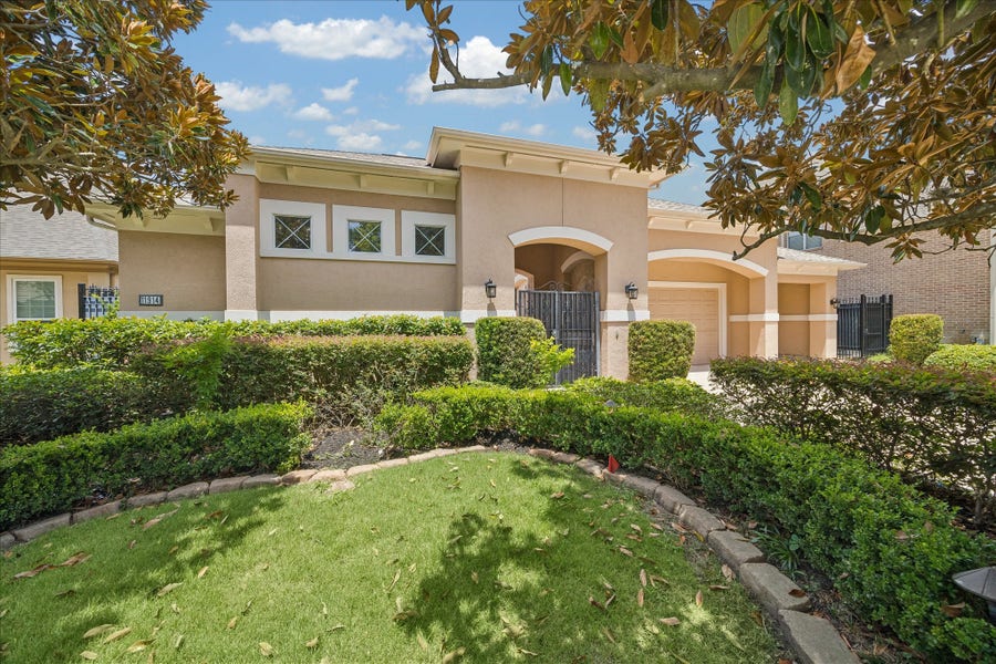 Property photo for 11914 Legend Manor Drive, Houston, TX