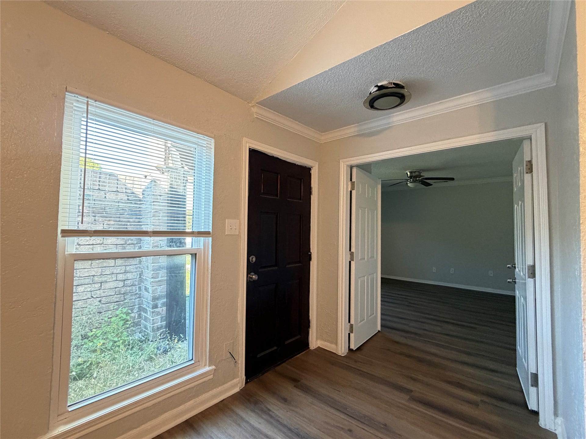 8503 Wilcrest Drive, Houston, TX 77099 front door