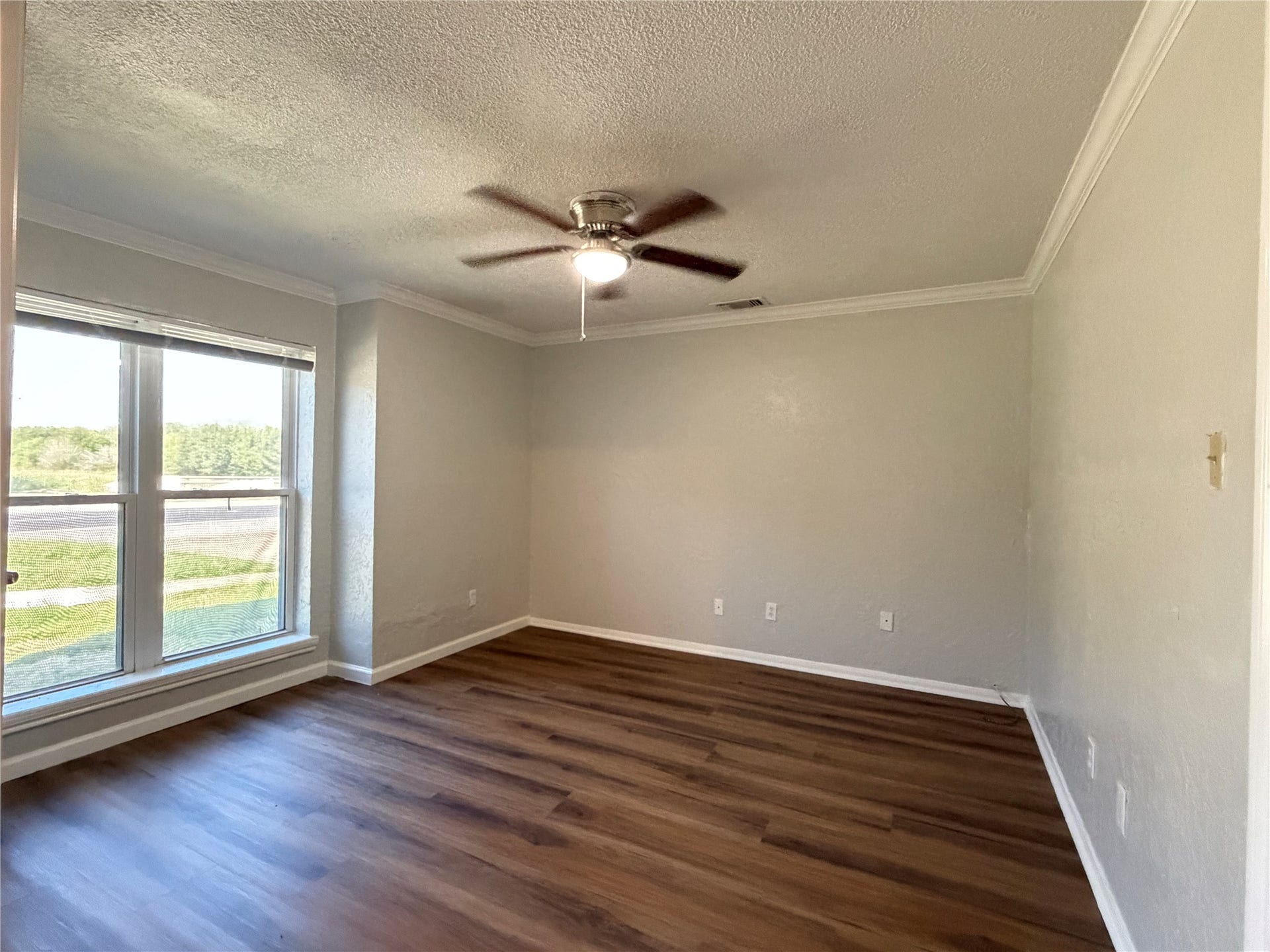 8503 Wilcrest Drive, Houston, TX 77099 1st bedroom