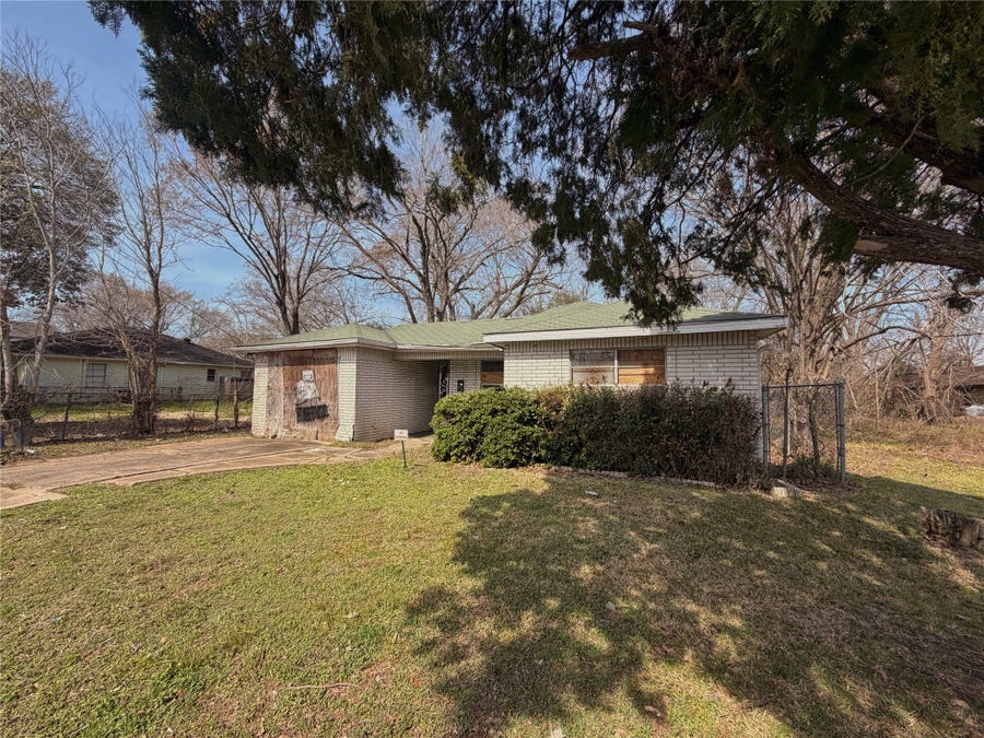Property photo for 3747 Dreyfus Street, Houston, TX