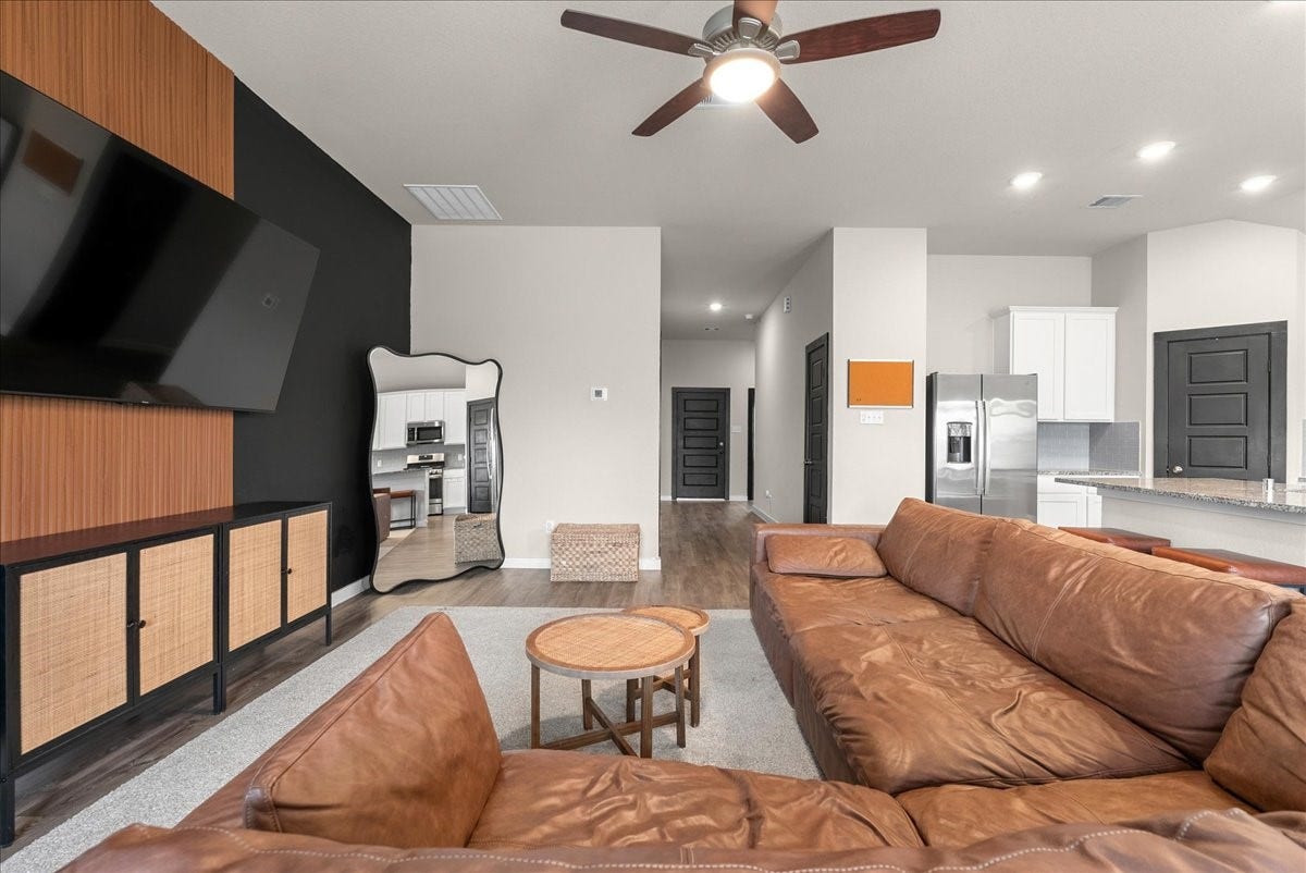 1217 Filly Creek Drive, Alvin, TX 77511 1217 Filly Creek Drive, Alvin, TX 77511