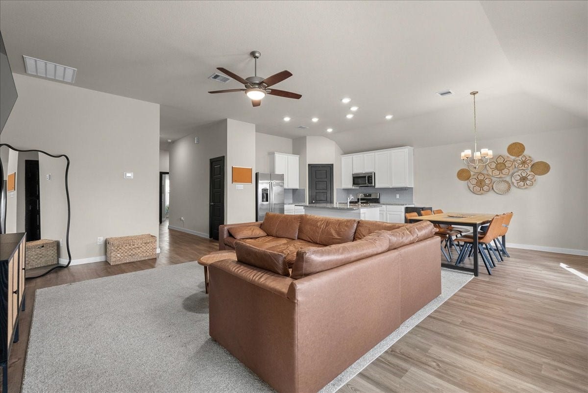 1217 Filly Creek Drive, Alvin, TX 77511 1217 Filly Creek Drive, Alvin, TX 77511