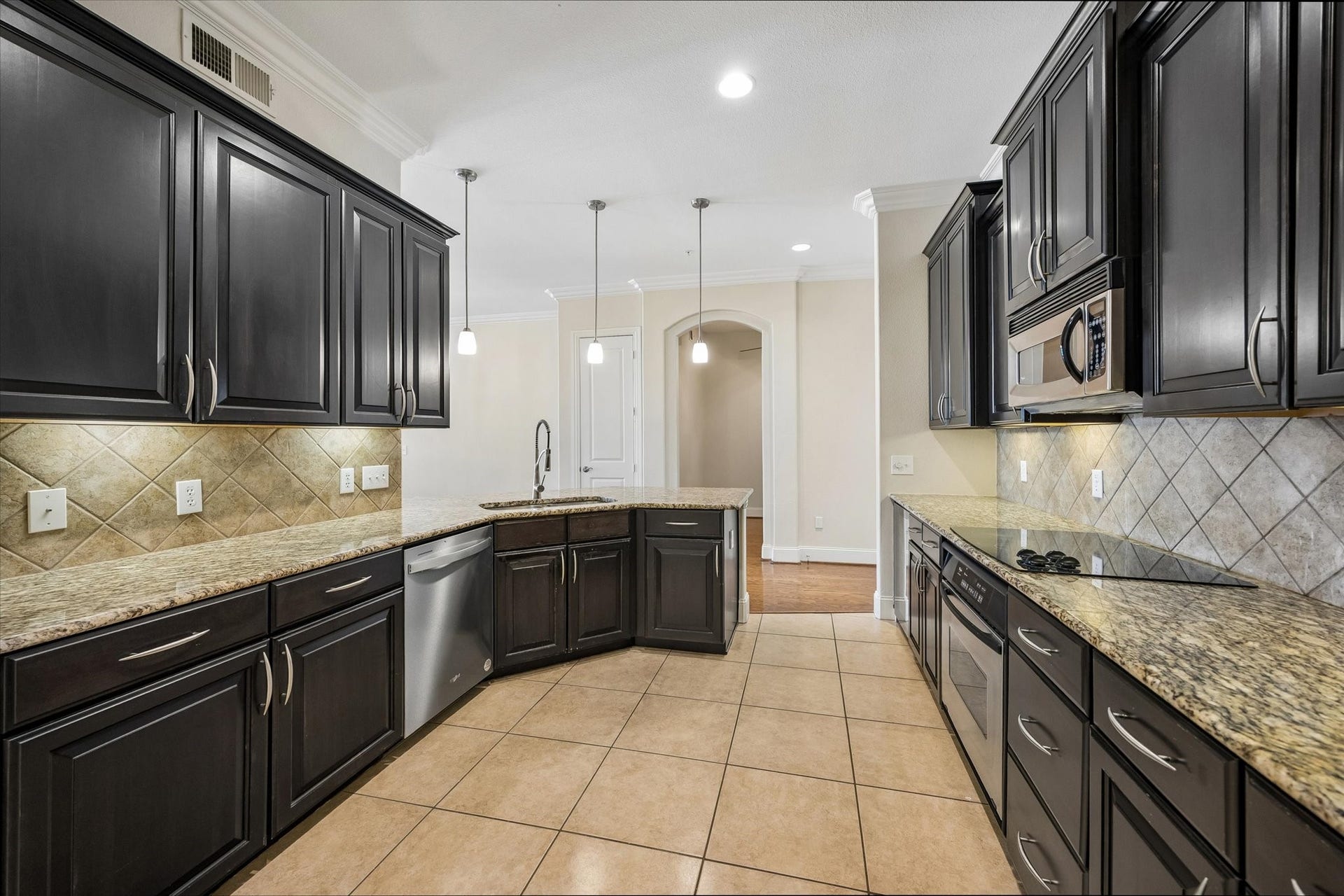 2120 Kipling Street, #207, Houston, TX 77098 2120 Kipling Street, #207, Houston, TX 77098