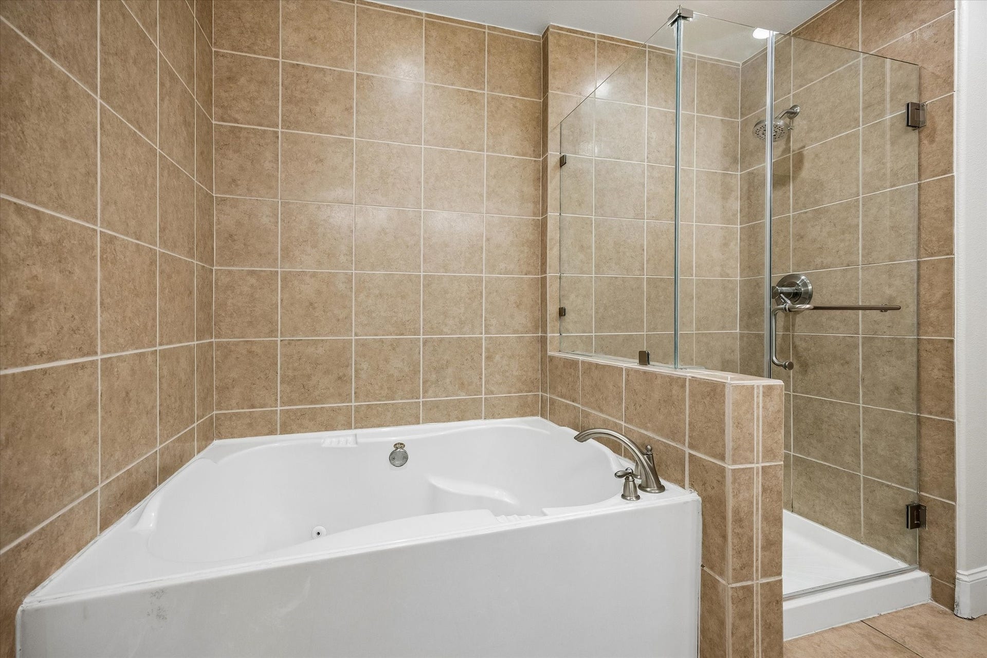 2120 Kipling Street, #207, Houston, TX 77098 2120 Kipling Street, #207, Houston, TX 77098