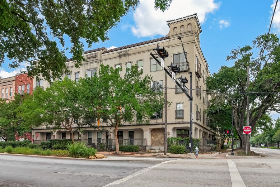 Property photo for 1602 Elgin St Street, #11, Houston, TX