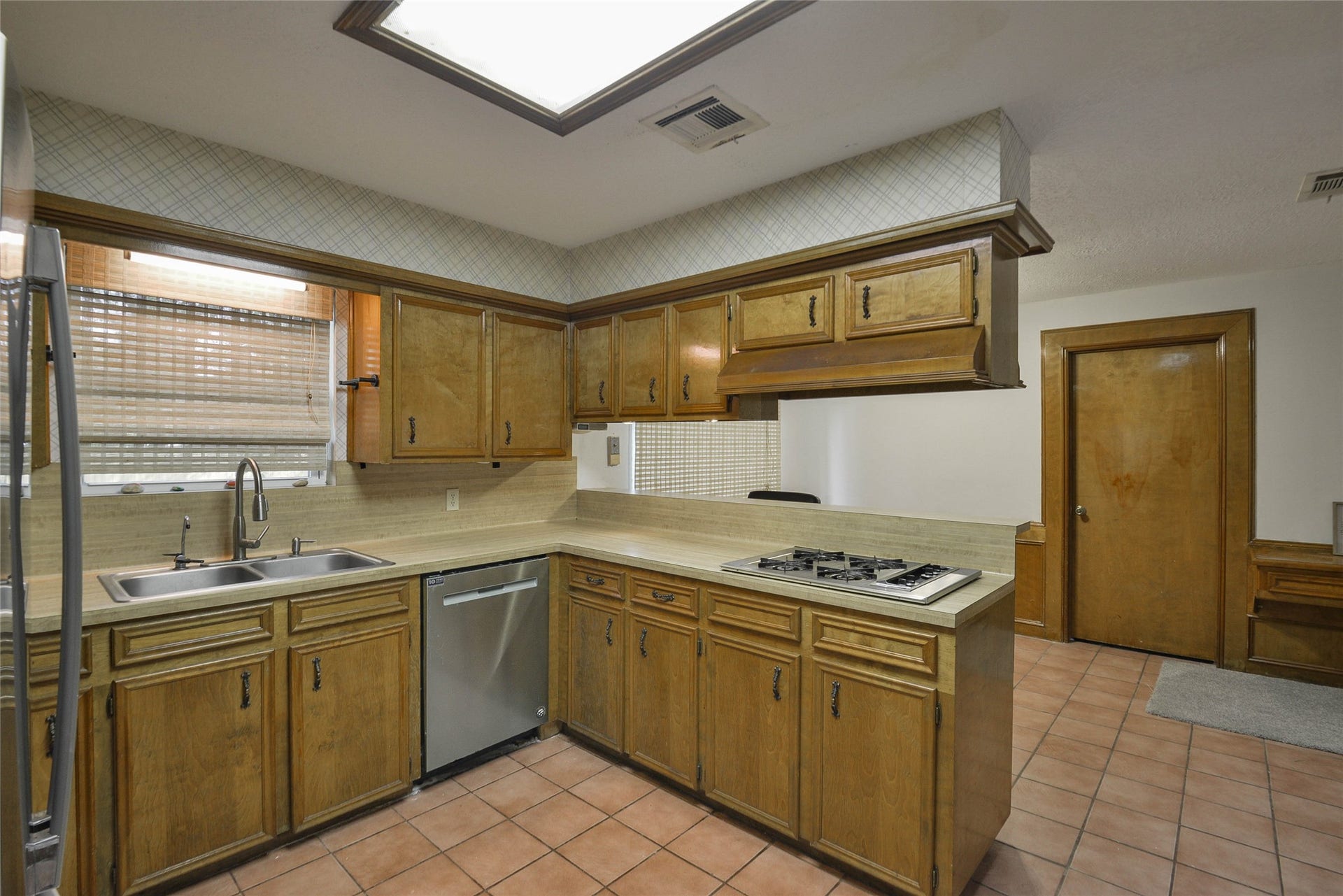 8206 Arrow Cove Court, Humble, TX 77346 8206 Arrow Cove Court, Humble, TX 77346