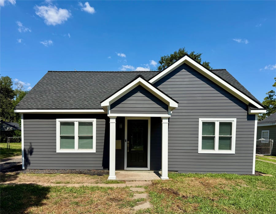 Property photo for 1006 W 43rd Street, Houston, TX
