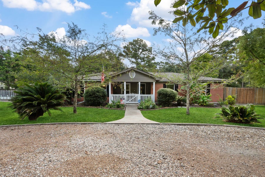 Property photo for 1202 Forest Cove Drive, Kingwood, TX