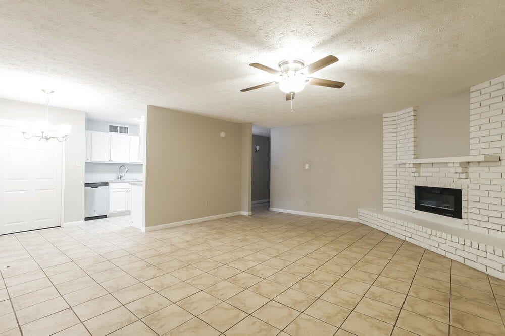 17606 Fieldglen Drive, Houston, TX 77084 17606 Fieldglen Drive, Houston, TX 77084