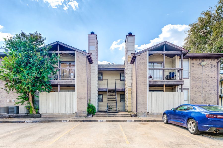 Property photo for 12615 Brookglade Circle, #201, Houston, TX