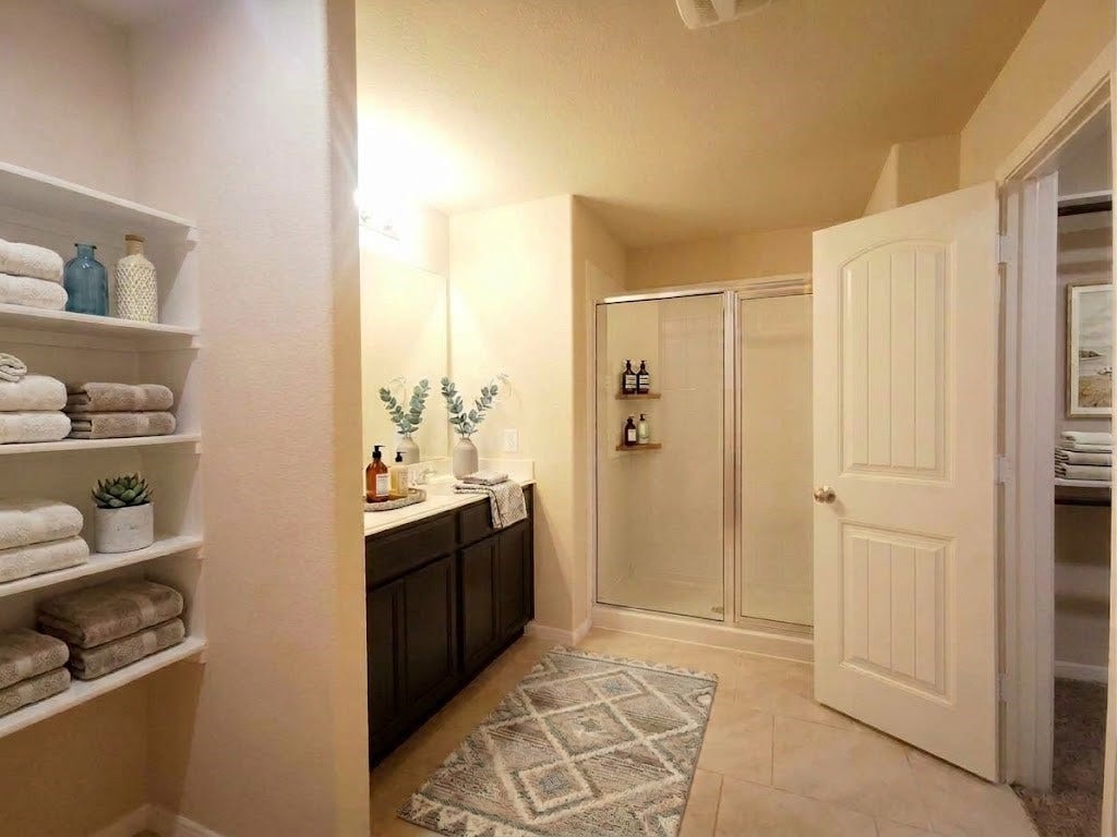 29202 Vernon Forest Court, Katy, TX 77494 digital staged bathroom